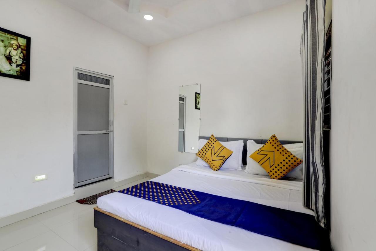 Spot On 71130 Hotel Shiv Krupa Anjār 외부 사진